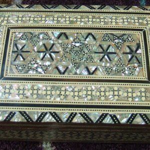8" RECTANGULAR SO BEAUTIFUL Egyptian Handmade Mother of Pearl Inlaid Jewelry BOX